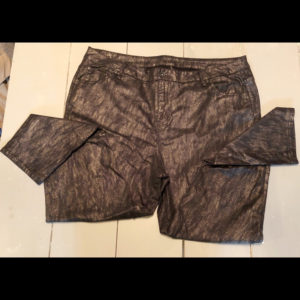 Highway jeggings size 22 snake 🐍 skin print